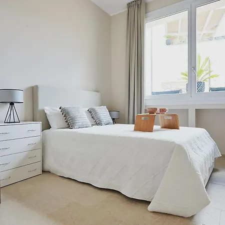 Aurispa 143 Con Piscina Centro * Ното