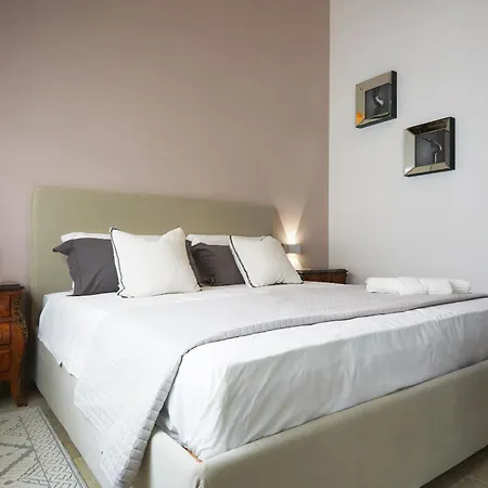 Aurispa 143 Con Piscina Centro * Ното