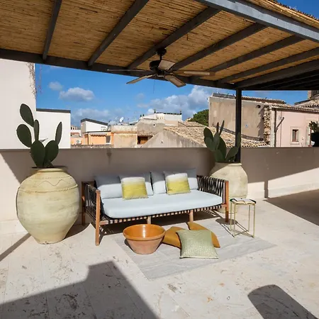 Aurispa 143 Con Piscina Centro نوتو
